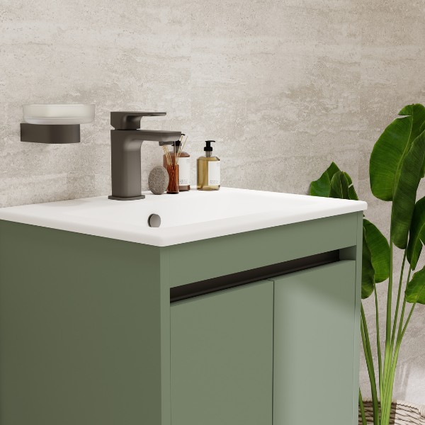 The Finishing Touches That Complete a Modern Bathroom